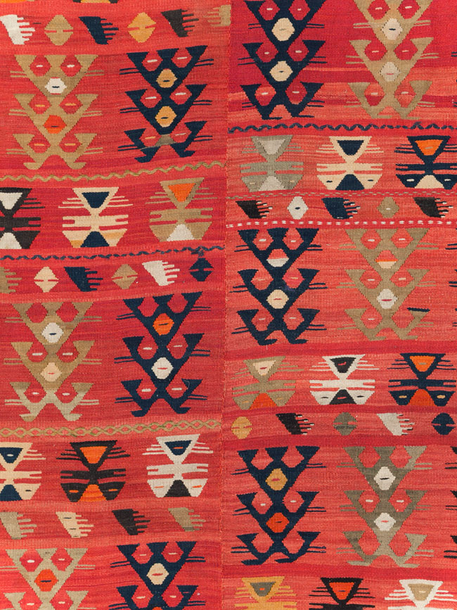 Vintage Turkish Kilim, No.30604 - Galerie Shabab