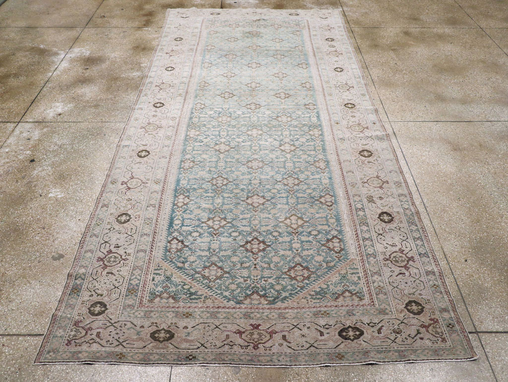 Antique Persian Malayer Gallery Carpet, No.30613 - Galerie Shabab