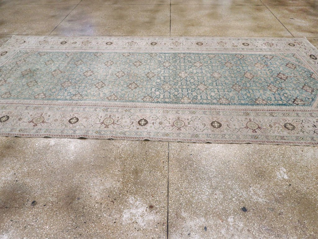 Antique Persian Malayer Gallery Carpet, No.30613 - Galerie Shabab