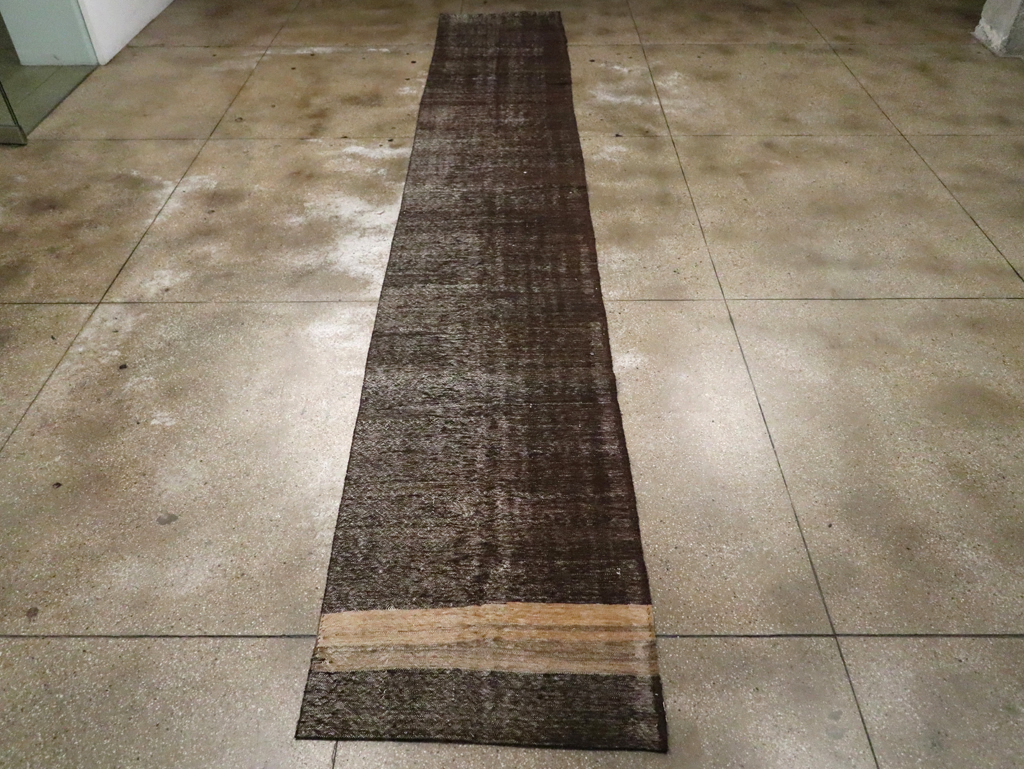 Vintage Turkish Flatweave Kilim Long Runner, No.30624 - Galerie Shabab