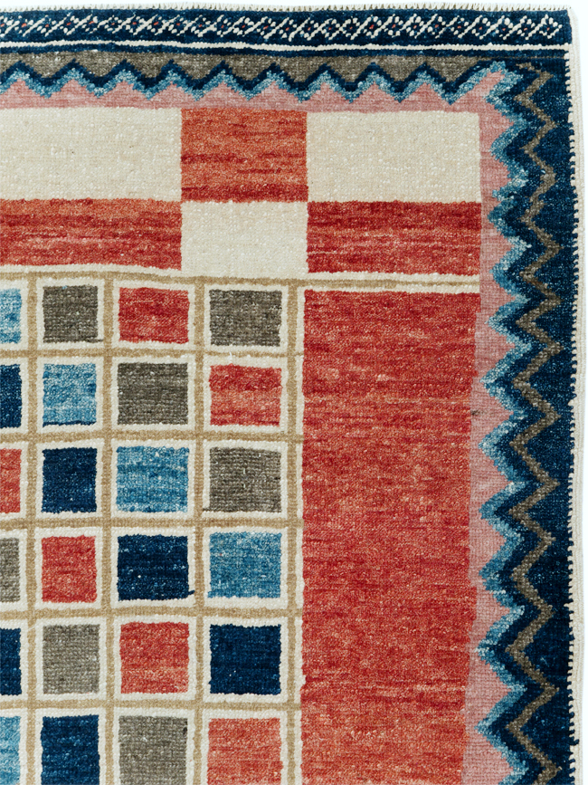 Vintage Turkish Anatolian Accent Carpet, No.30634 - Galerie Shabab