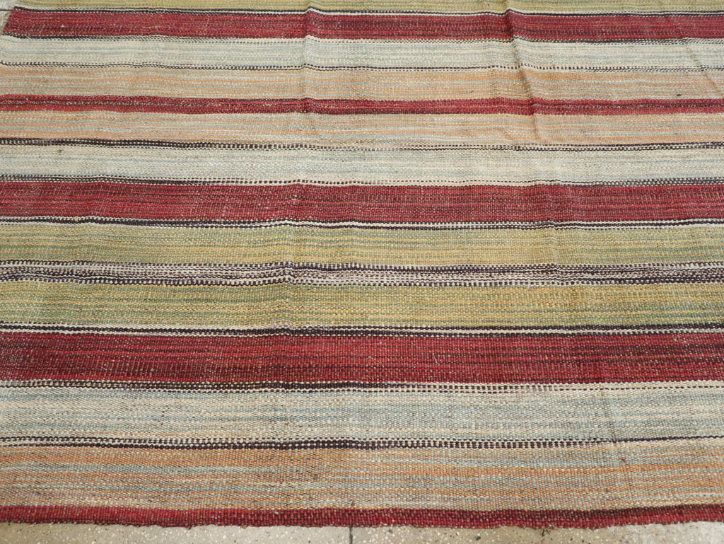 Modern Turkish Flatweave Room Size Carpet, No.30637 - Galerie Shabab