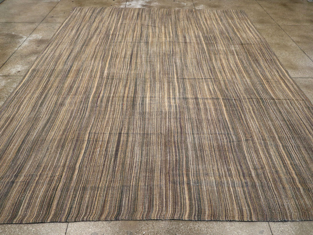 Modern Turkish Flatweave Room Size Carpet, No.30638 - Galerie Shabab