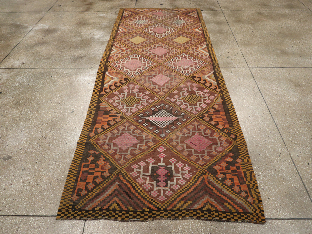 Vintage Persian Flatweave Kilim Gallery Rug, No.30651 - Galerie Shabab