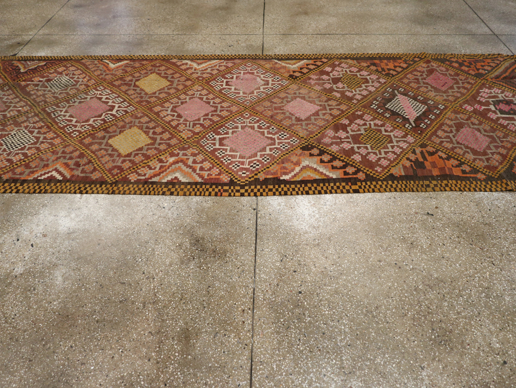 Vintage Persian Flatweave Kilim Gallery Rug, No.30651 - Galerie Shabab