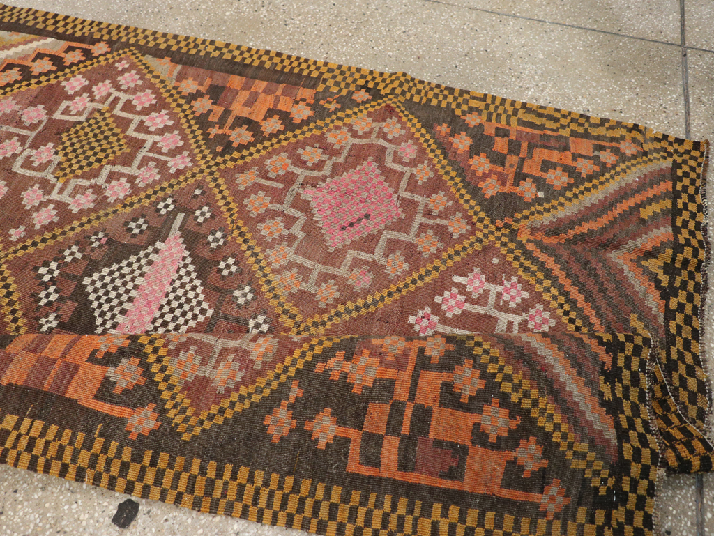 Vintage Persian Flatweave Kilim Gallery Rug, No.30651 - Galerie Shabab