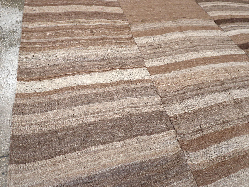 Vintage Turkish Flatweave Kilim Gallery Carpet, No.30653 - Galerie Shabab