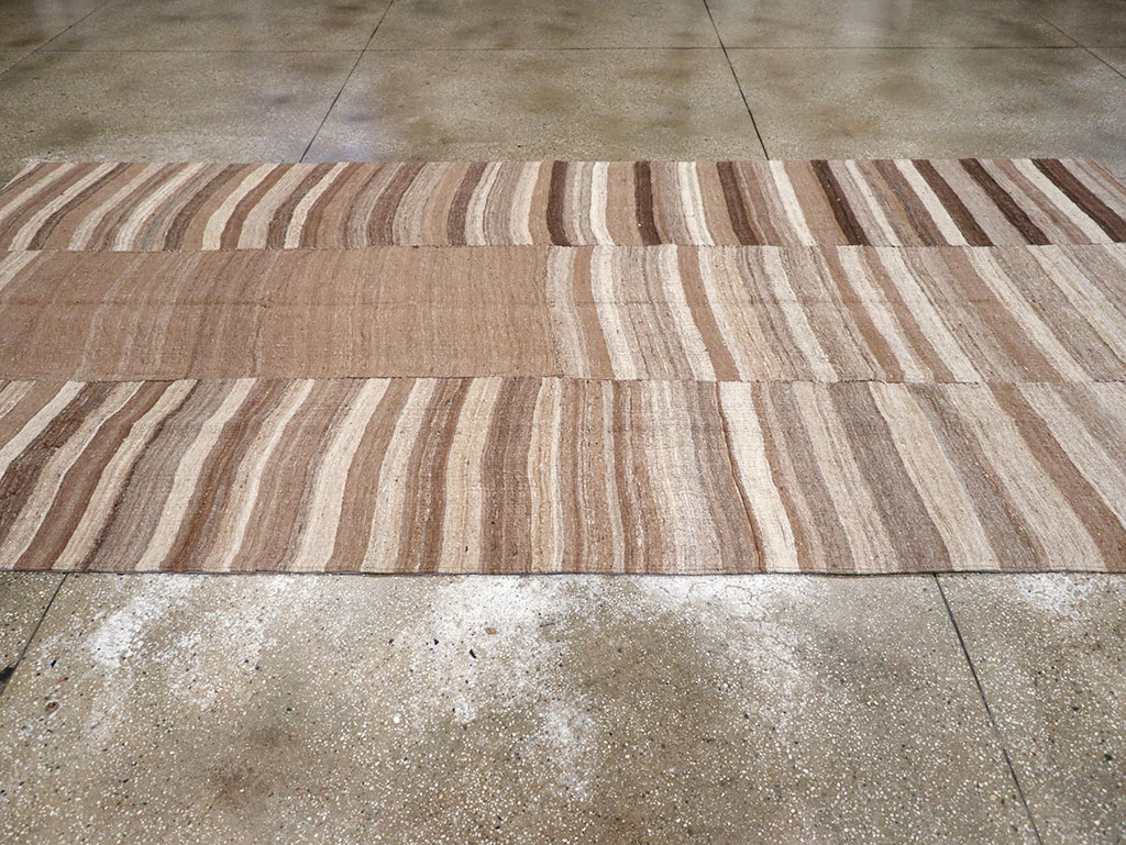 Vintage Turkish Flatweave Kilim Gallery Carpet, No.30653 - Galerie Shabab