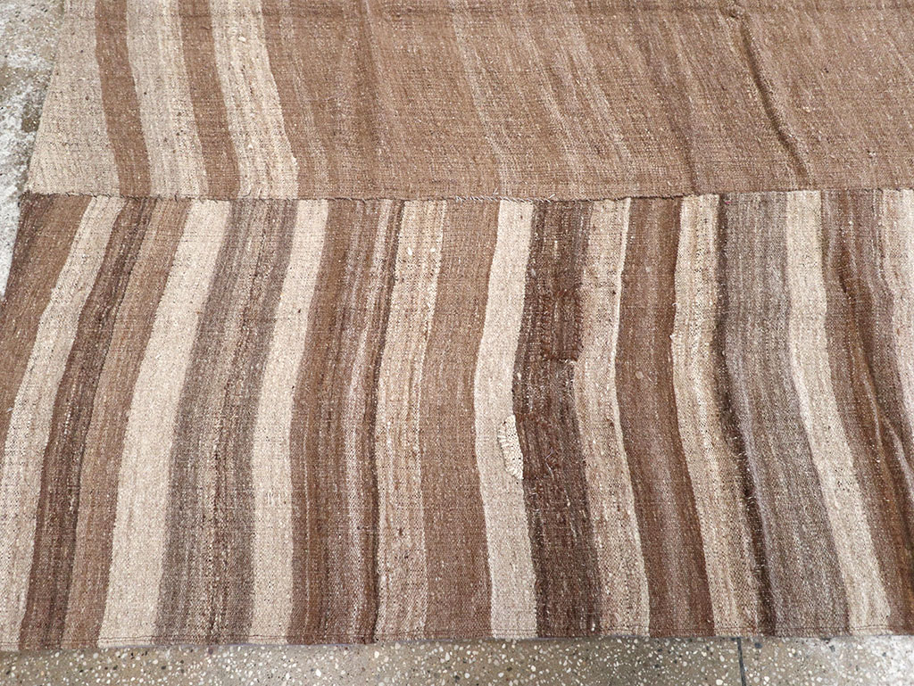 Vintage Turkish Flatweave Kilim Gallery Carpet, No.30653 - Galerie Shabab