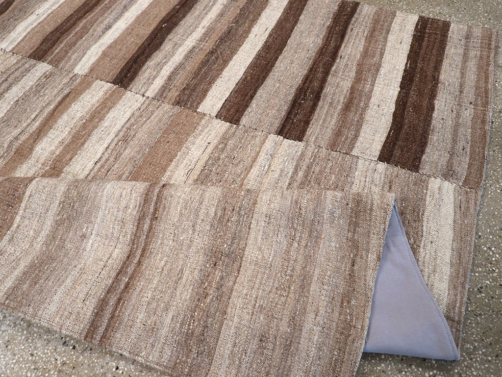Vintage Turkish Flatweave Kilim Gallery Carpet, No.30653 - Galerie Shabab