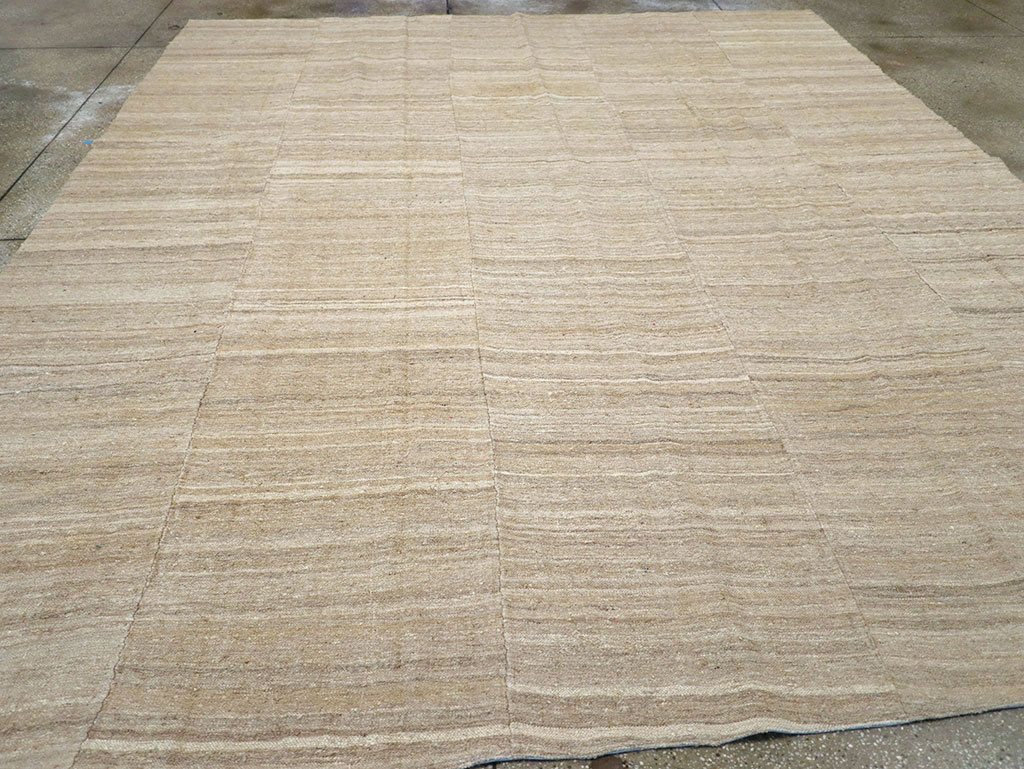 Vintage Turkish Flatweave Kilim Room Size Carpet, No.30660 - Galerie Shabab