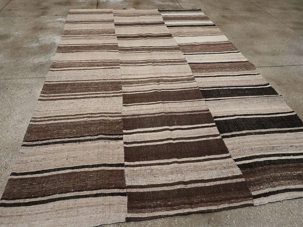 Vintage Turkish Flatweave Kilim Accent Carpet, No.30662 - Galerie Shabab