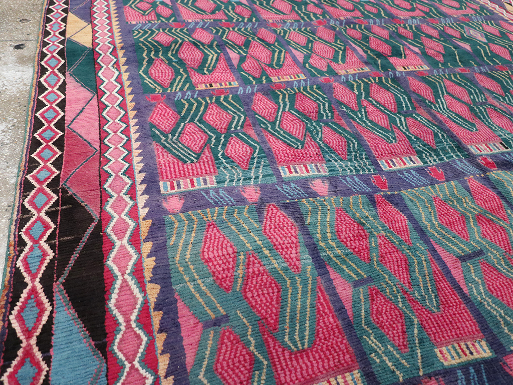 Vintage Persian Kurd Accent Carpet, No.30665 - Galerie Shabab