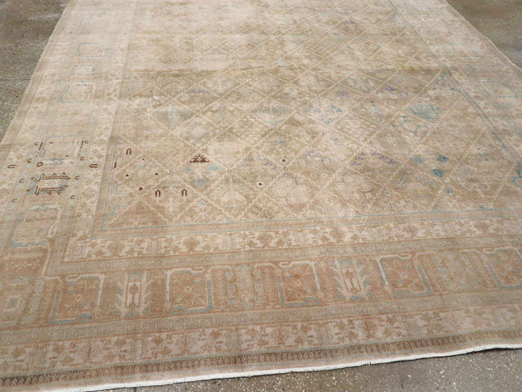 Vintage Persian Joshegan Room Size Carpet, No.30671 - Galerie Shabab