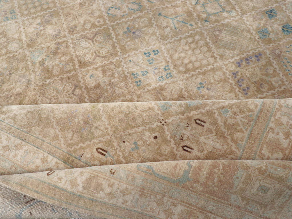 Vintage Persian Joshegan Room Size Carpet, No.30671 - Galerie Shabab