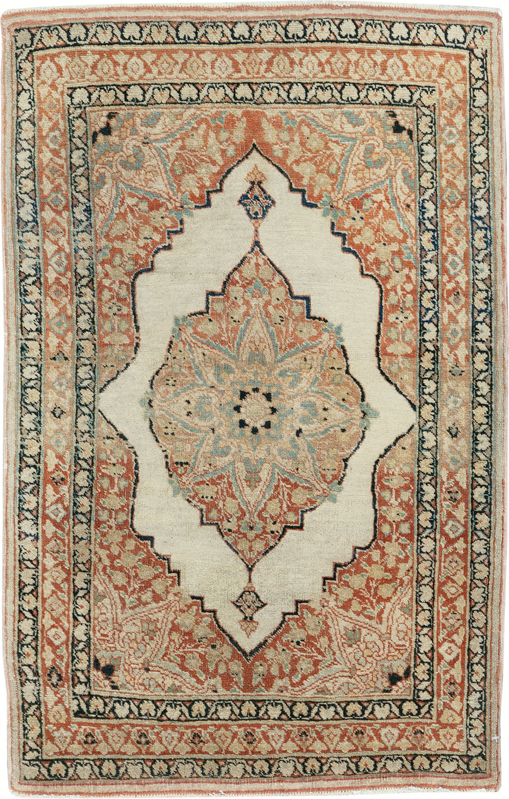 Antique Persian Tabriz Hagi Jalili Rug, No.30685 - Galerie Shabab