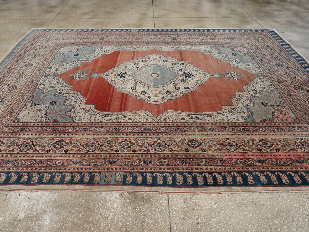 Antique Persian Tabriz Haji Jalili Carpet, No.30690 - Galerie Shabab