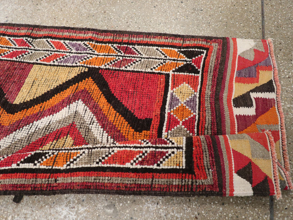 Vintage Turkish Anatolian Runner, No.30699 - Galerie Shabab