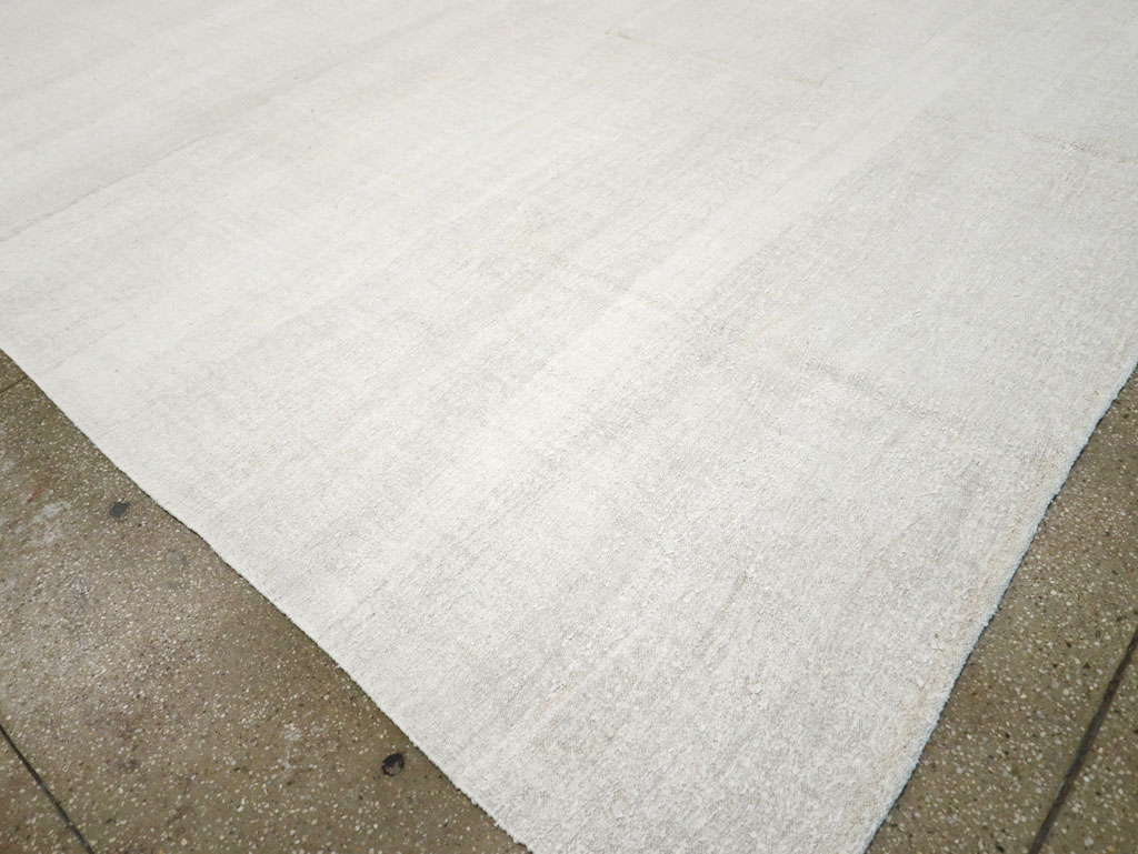 Vintage Turkish Hemp Flatweave Kilim Room Size Carpet, No.30705 - Galerie Shabab