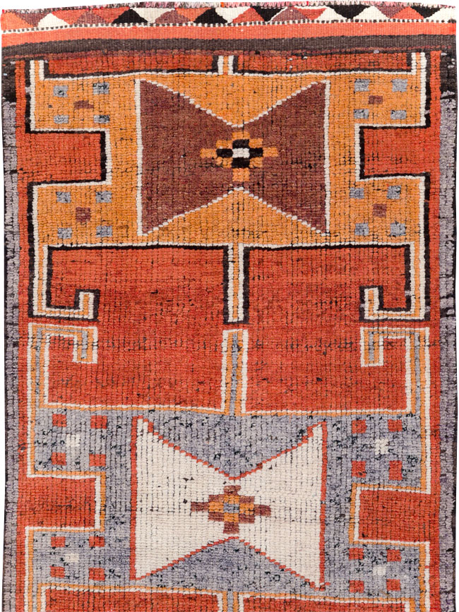 Vintage Turkish Anatolian Tribal Runner, No.30706 - Galerie Shabab