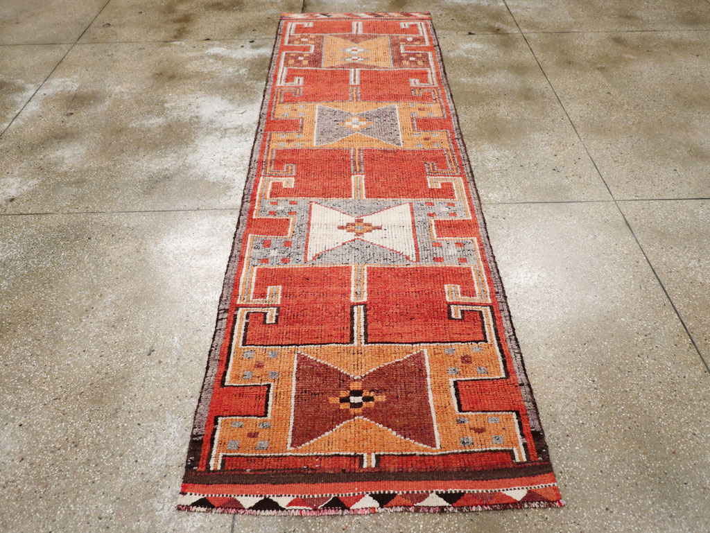 Vintage Turkish Anatolian Tribal Runner, No.30706 - Galerie Shabab