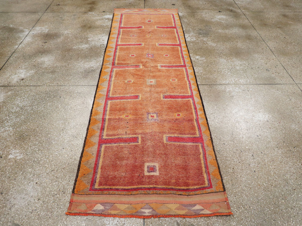 Vintage Turkish Anatolian Tribal Runner, No.30707 - Galerie Shabab
