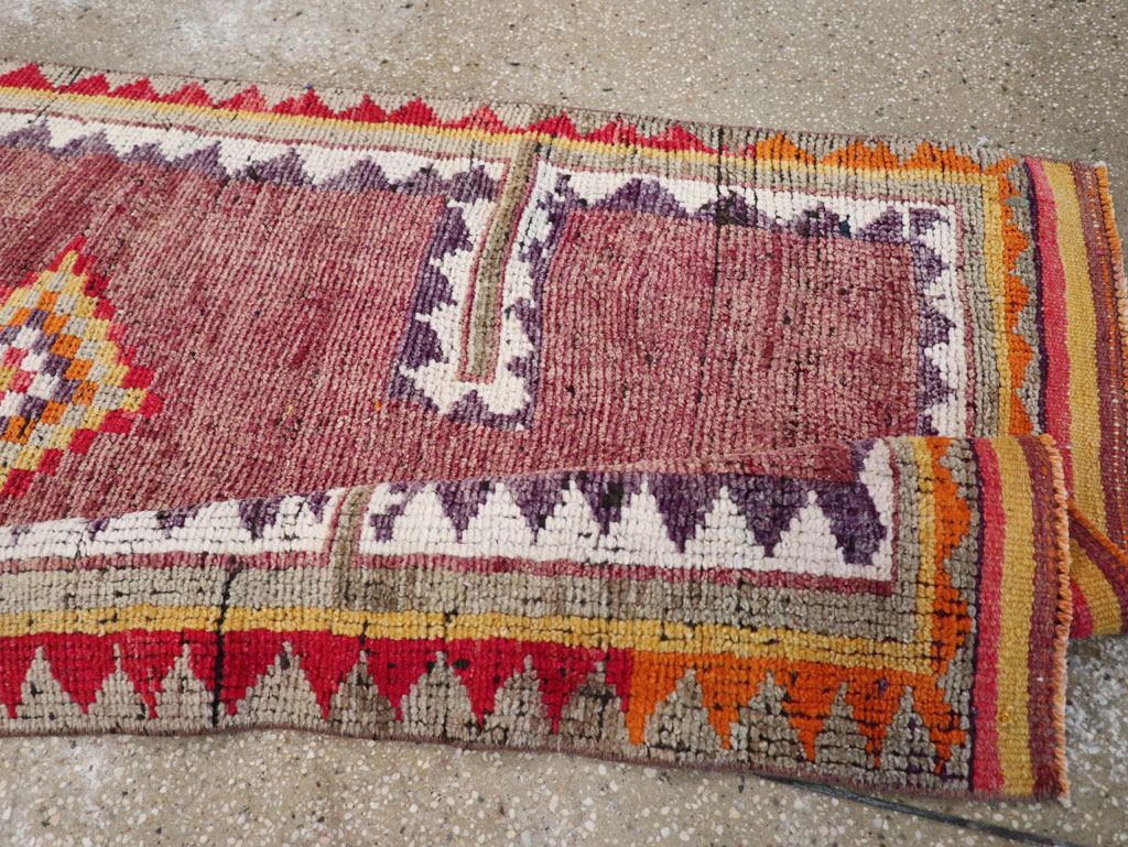 Vintage Turkish Anatolian Runner, No.30710 - Galerie Shabab