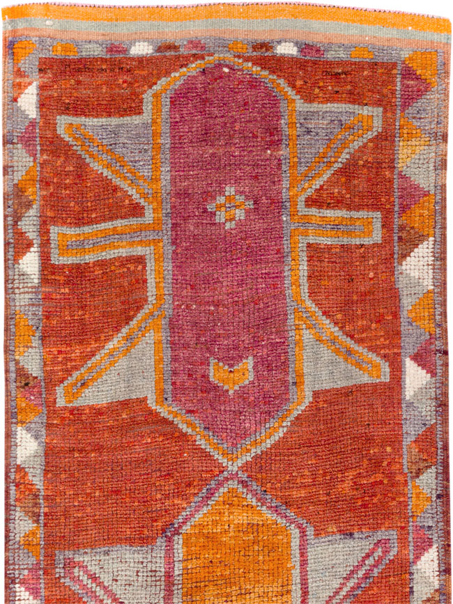 Vintage Turkish Anatolian Tribal Runner, No.30711 - Galerie Shabab