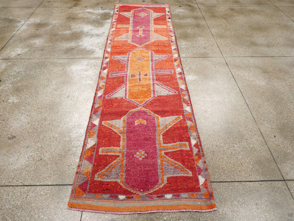 Vintage Turkish Anatolian Tribal Runner, No.30711 - Galerie Shabab