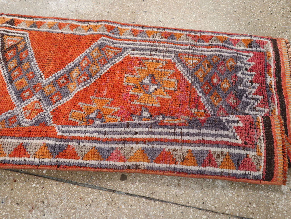 Vintage Turkish Anatolian Tribal Runner, No.30712 - Galerie Shabab
