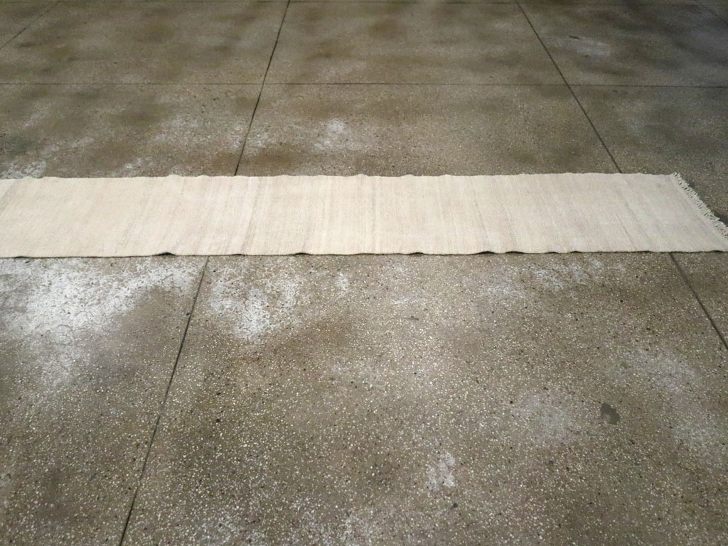 Vintage Turkish Flatweave Kilim Runner, No.30713 - Galerie Shabab