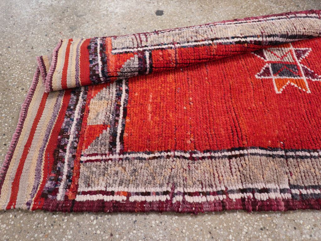 Vintage Turkish Anatolian Runner, No.30718 - Galerie Shabab
