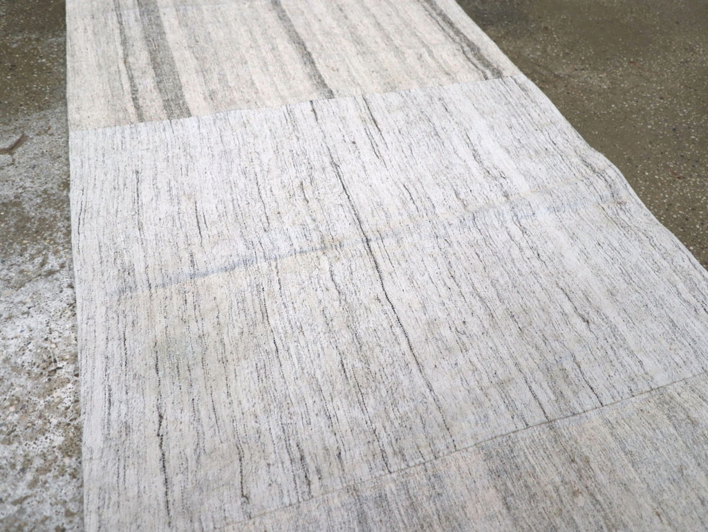 Vintage Turkish Flatweave Kilim Runner, No.30722 - Galerie Shabab