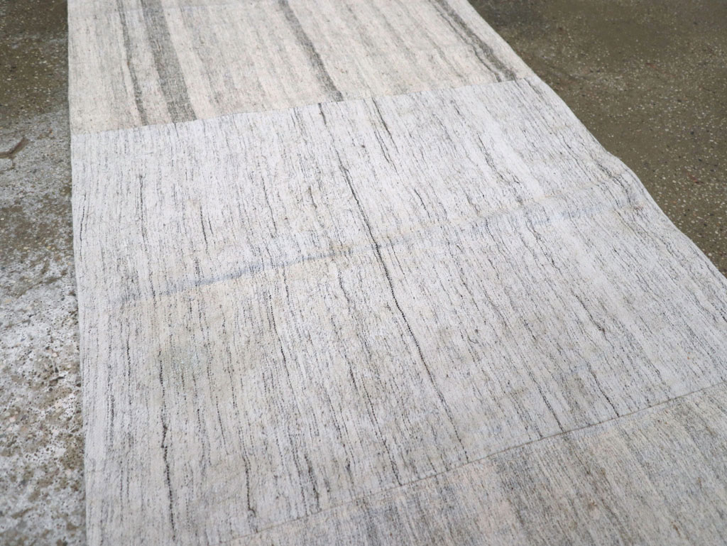 Vintage Turkish Flatweave Kilim Runner, No.30722 - Galerie Shabab