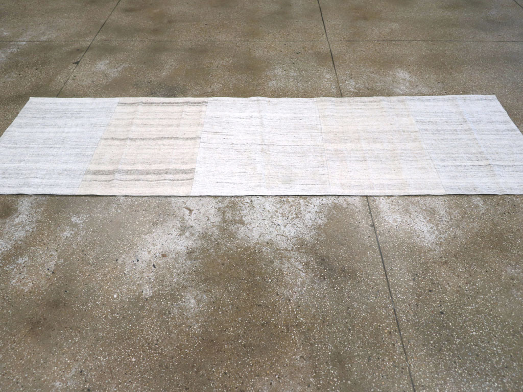 Vintage Turkish Flatweave Kilim Runner, No.30722 - Galerie Shabab