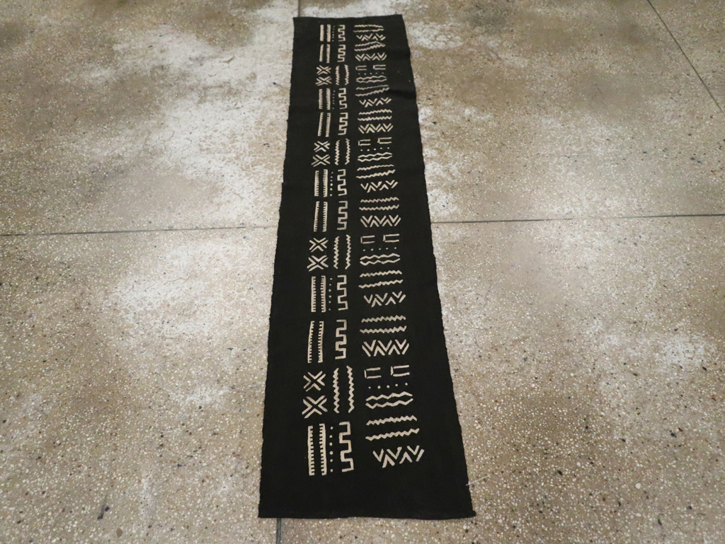 Vintage Indonesian Textile Runner, No.30726 - Galerie Shabab