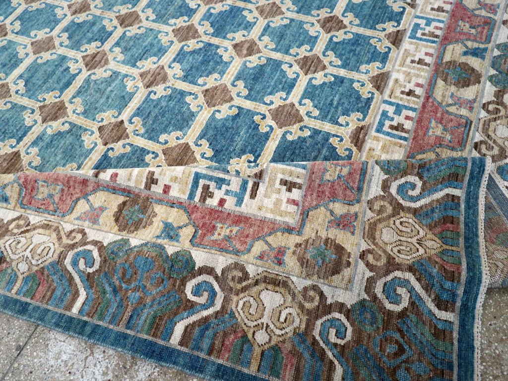 Contemporary East Turkestan Khotan Room Size Carpet, No.30741 - Galerie Shabab