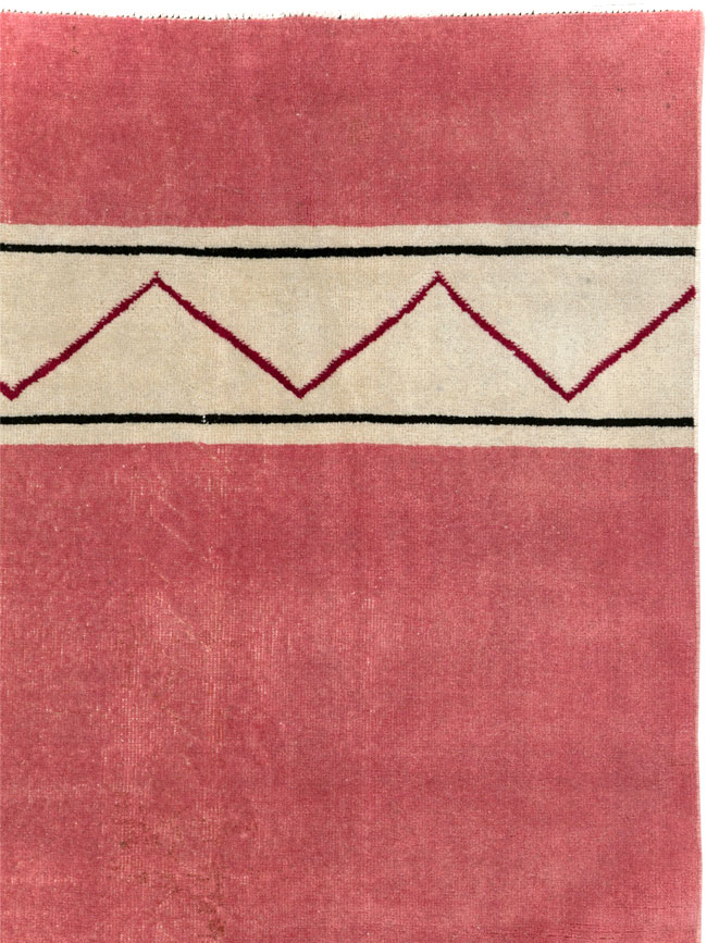 Vintage Turkish Anatolian Art Deco Style Small Room Size Carpet, No.30753 - Galerie Shabab