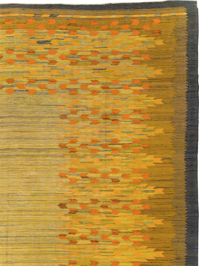 Vintage Swedish Scandinavian Flatweave Kilim Room Size Carpet, No.30754 - Galerie Shabab