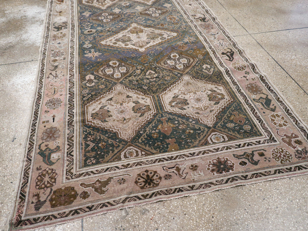 Antique Persian Malayer Gallery Carpet, No.30755 - Galerie Shabab