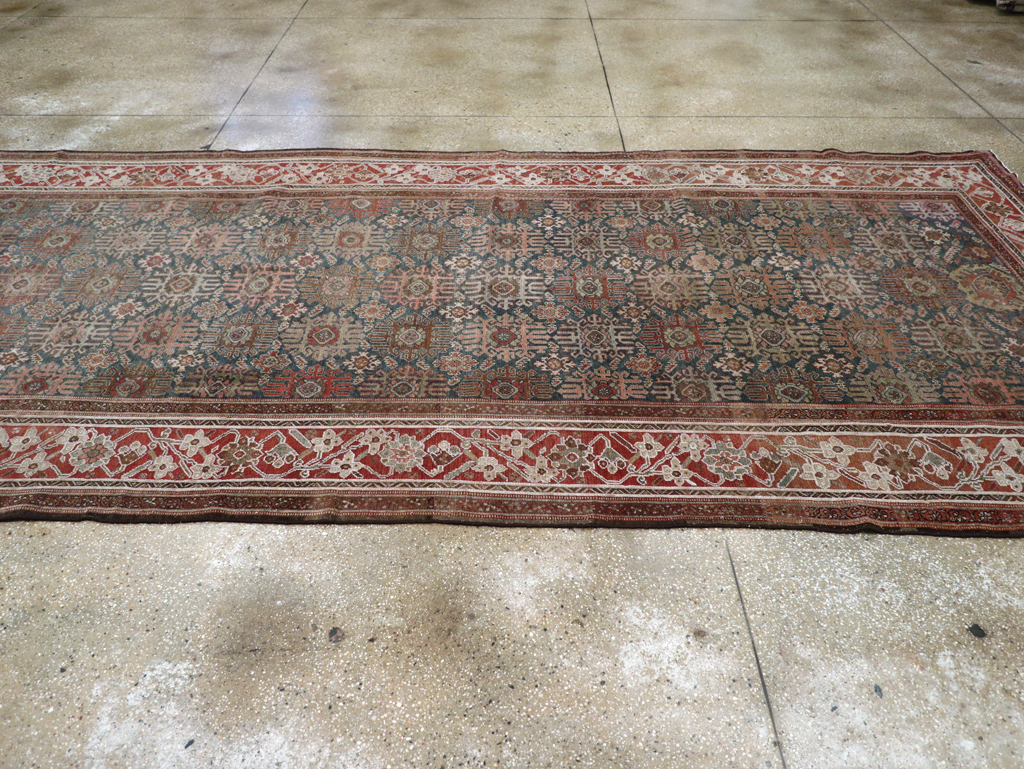 Antique Persian Malayer Wide Gallery Runner, No.30764 - Galerie Shabab