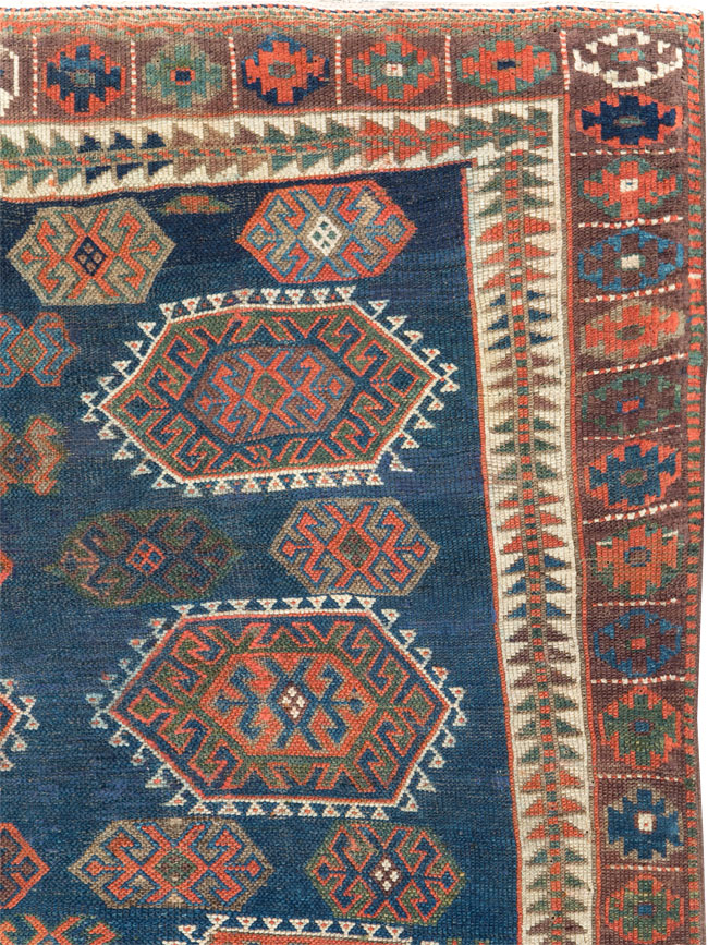 Antique Caucasian Kazak Tribal Gallery Rug, No.30772 - Galerie Shabab