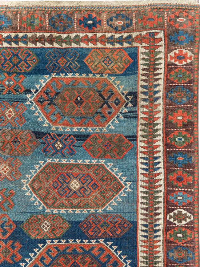 Antique Caucasian Kazak Tribal Gallery Rug, No.30772 - Galerie Shabab