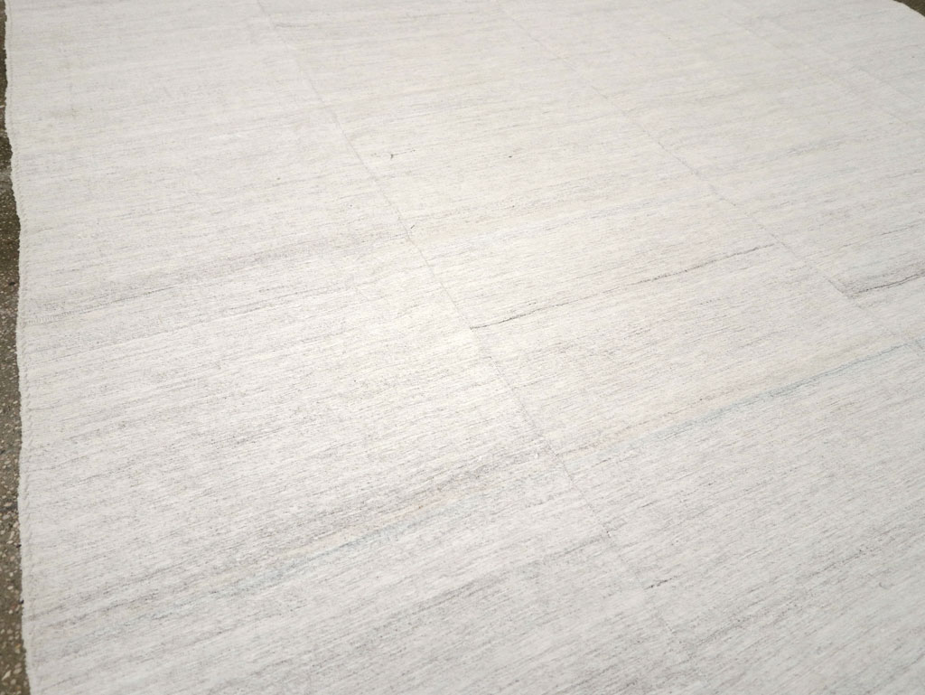 Vintage Turkish Flatweave Kilim Room Size Carpet, No.30774 - Galerie Shabab