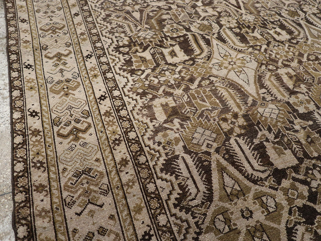 Antique Persian Malayer Accent Carpet, No.30777 - Galerie Shabab