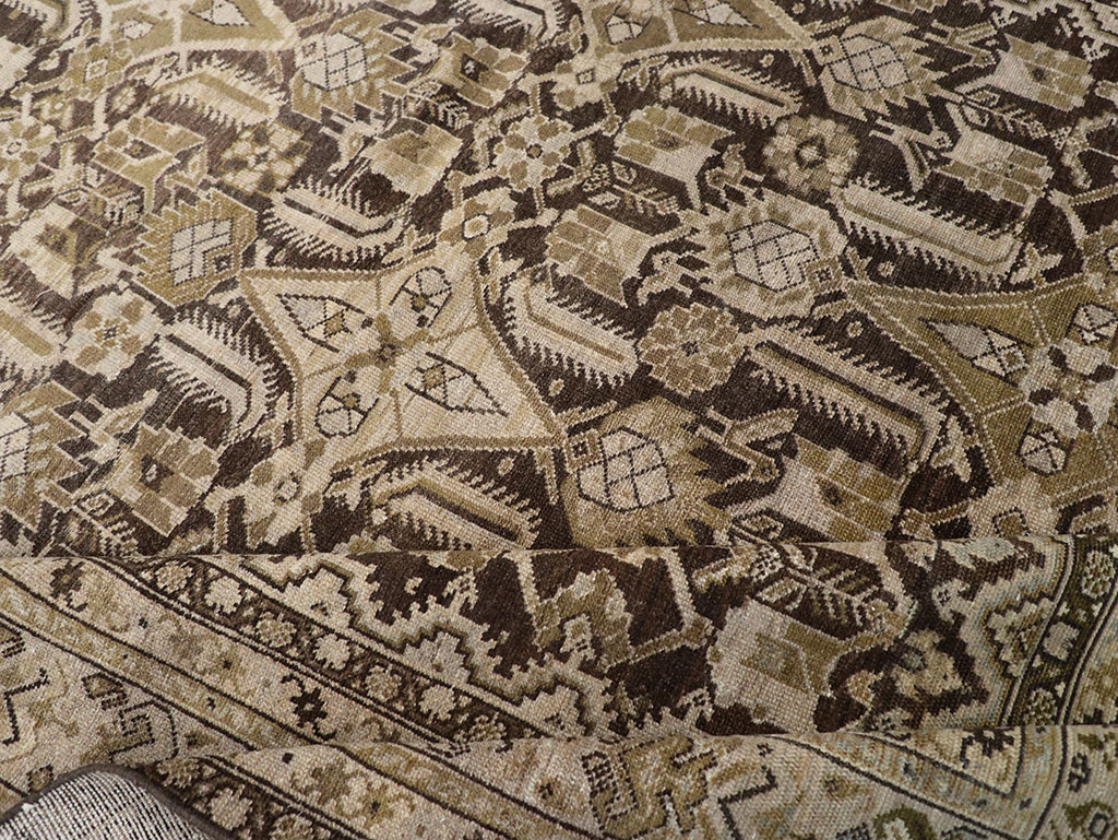 Antique Persian Malayer Accent Carpet, No.30777 - Galerie Shabab