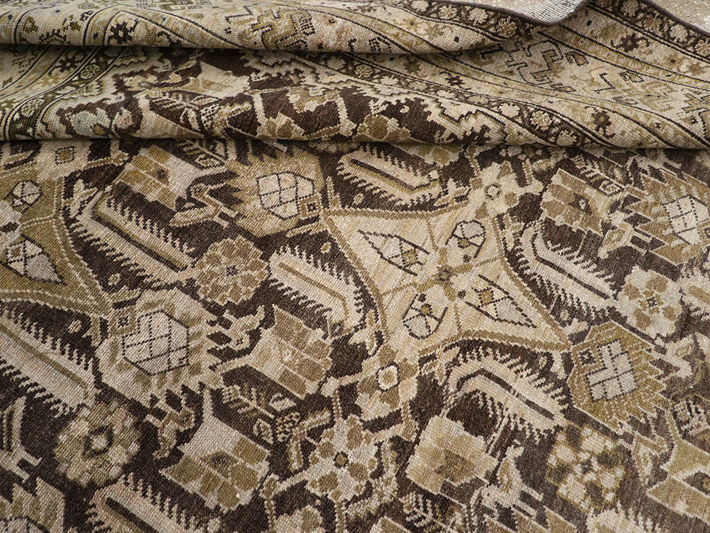 Antique Persian Malayer Accent Carpet, No.30777 - Galerie Shabab