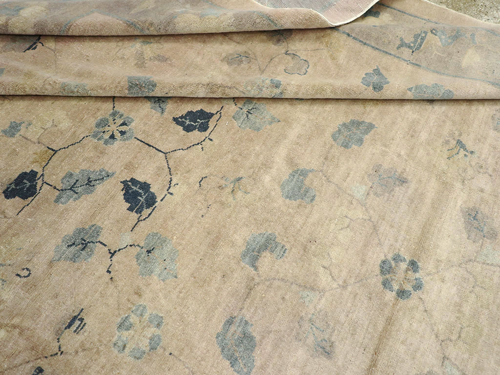 Vintage Chinese Room Size Carpet, No.30785 - Galerie Shabab