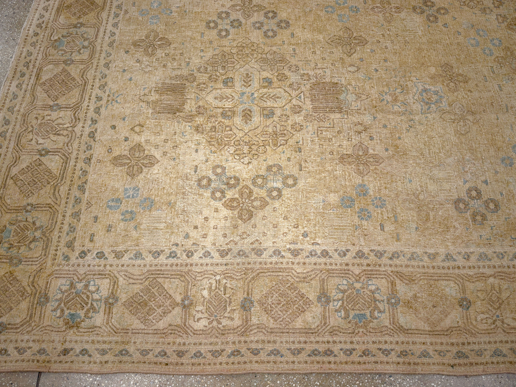 Vintage Persian Joshegan Room Size Carpet, No.30786 - Galerie Shabab