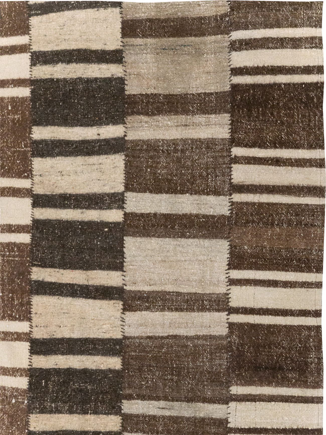 Modern Turkish Flatweave Room Size Carpet, No.30788 - Galerie Shabab